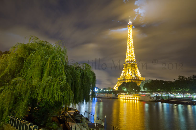 Torre Eiffel Nocturna